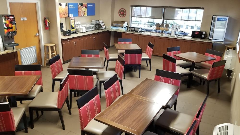 Comfort Inn Салайда Екстер'єр фото