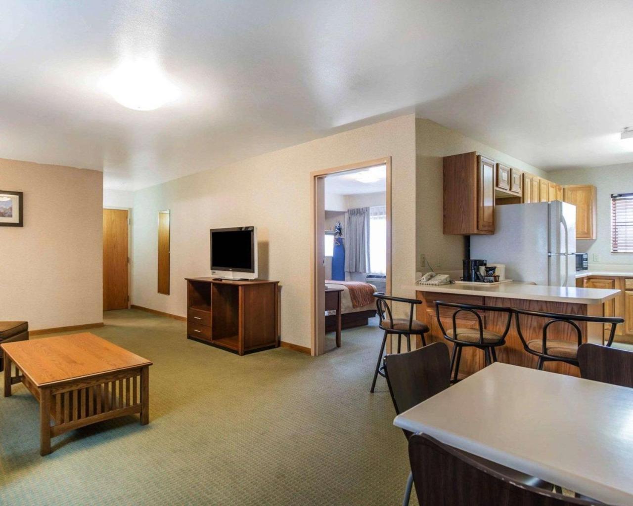 Comfort Inn Салайда Екстер'єр фото